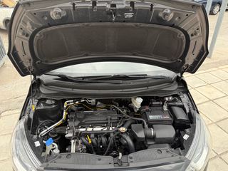 Hyundai i 20 2013-thumb-54