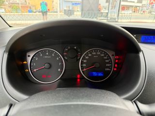 Hyundai i 20 2013-thumb-56