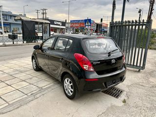 Hyundai i 20 2013-thumb-10