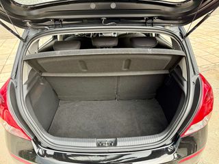 Hyundai i 20 2013-thumb-15