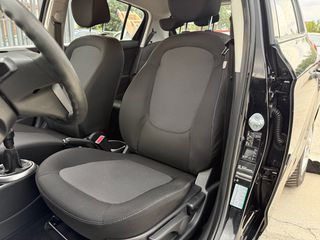 Hyundai i 20 2013-thumb-27