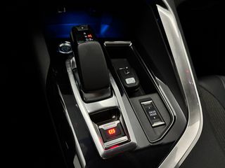 Peugeot 3008 2022 HYBRID 225 e-EAT8 ALLURE 1.6 ΕΛΛΗΝΙΚΗΣ ΑΝΤΙΠΡΟΣΩΠΕΙΑΣ-thumb-28