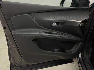 Peugeot 3008 2022 HYBRID 225 e-EAT8 ALLURE 1.6 ΕΛΛΗΝΙΚΗΣ ΑΝΤΙΠΡΟΣΩΠΕΙΑΣ-thumb-9