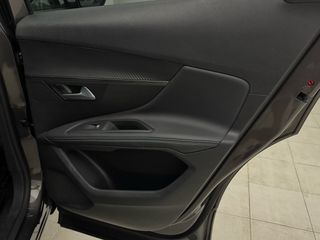 Peugeot 3008 2022 HYBRID 225 e-EAT8 ALLURE 1.6 ΕΛΛΗΝΙΚΗΣ ΑΝΤΙΠΡΟΣΩΠΕΙΑΣ-thumb-12