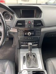 Mercedes-Benz E 200 2010 BlueEFFICIENCY Cabrio-thumb-20