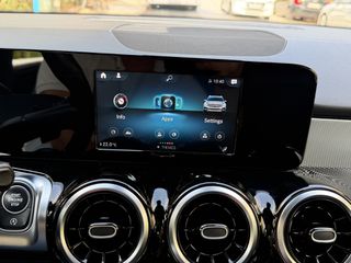 Mercedes-Benz GLB 200 2021 PROGRESSIVE 1.3 F1 AUTO CAMERA EURO-6 ΕΛΛΗΝΙΚΟ-thumb-47
