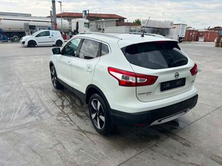 Nissan Qashqai 2016-thumb-4