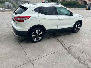 Nissan Qashqai 2016-thumb-22