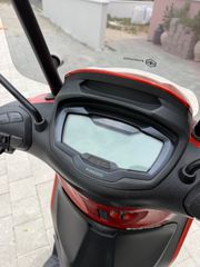 Piaggio Beverly 300 2022-thumb-2