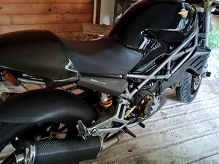 Ducati 916 2000-thumb-1