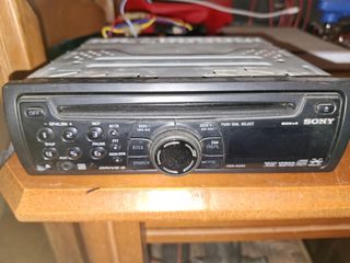 SONY CDX-A250 CAR AUDIO-thumb-1