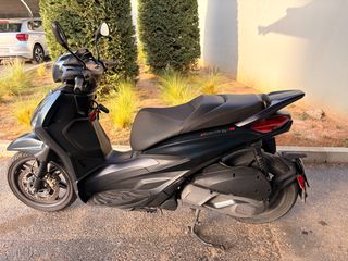 Piaggio Beverly 300 2021 HPE-thumb-3