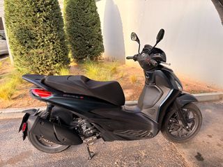 Piaggio Beverly 300 2021 HPE-thumb-6