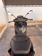 Piaggio Beverly 300 2021 HPE-thumb-8