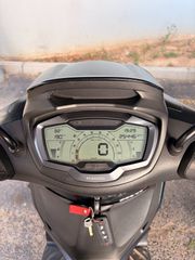 Piaggio Beverly 300 2021 HPE-thumb-9