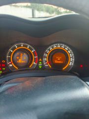 Toyota Auris 2011-thumb-8