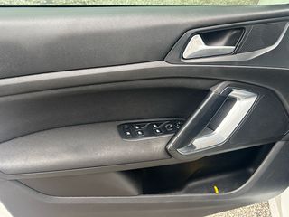 Peugeot 308 2020 GT LINE AUTOMATC 1.5-thumb-16