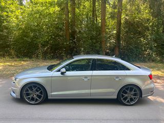 Audi A3 2016-thumb-1