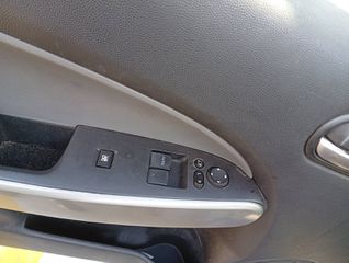 Ταμπλό Mazda 2 '08-thumb-5