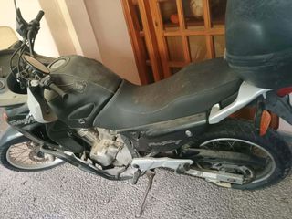 Honda Transalp 650 2001 XL 650V TRANSALP-thumb-2