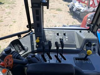 Τρακτέρ New Holland 2008 TM 130 RANGE COMMAND 18X6 SUPER STEER-thumb-4