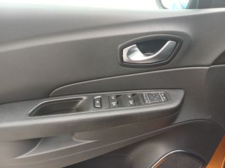 Renault Captur 2019-thumb-11