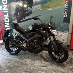 Yamaha MT-125 2016-thumb-7