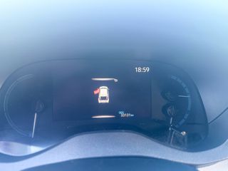 Toyota Yaris Cross 2022 1.5 HDF 116HP ACTIVE PLUS e-CVT ΑΝΑΛΥΣΗ ΦΠΑ-thumb-10