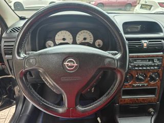 Opel Astra 1999 1.4 16V SPORT-thumb-6