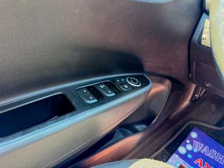 Hyundai i 10 2019 1.0 TREND AUTOMATIC-thumb-26