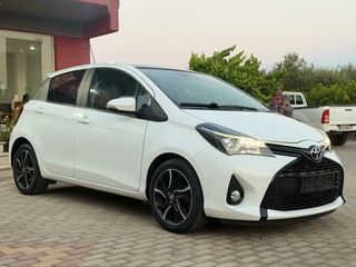 Toyota Yaris 2016 D-4D Lounge PANORAMA-thumb-4