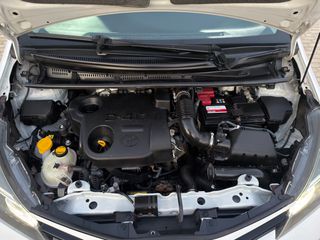 Toyota Yaris 2016 D-4D Lounge PANORAMA-thumb-39