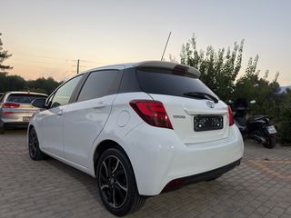 Toyota Yaris 2016 D-4D Lounge PANORAMA-thumb-10
