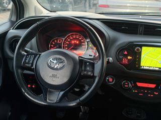 Toyota Yaris 2016 D-4D Lounge PANORAMA-thumb-23