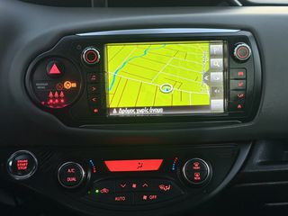 Toyota Yaris 2016 D-4D Lounge PANORAMA-thumb-24