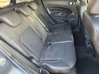 Ford EcoSport 2017-thumb-14