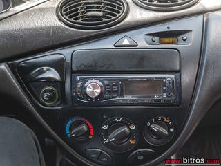 Ford Focus 2004 1.6 TREND-thumb-16