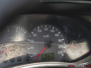 Ford Focus 2004 1.6 TREND-thumb-19