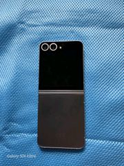 Πωλείται Samsung Galaxy Z flip 6
