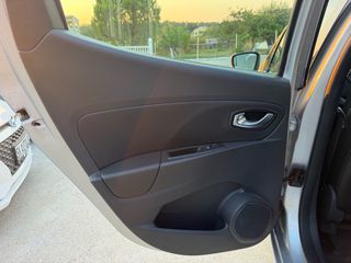 Renault Clio 2017 LIMITED EDITION-thumb-14