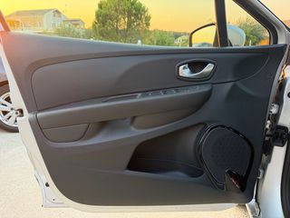 Renault Clio 2017 LIMITED EDITION-thumb-15