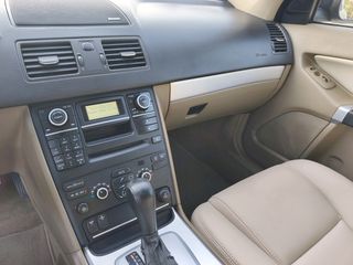Volvo XC 90 2014-thumb-5