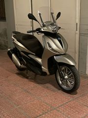 Piaggio Beverly 300 2023-thumb-2