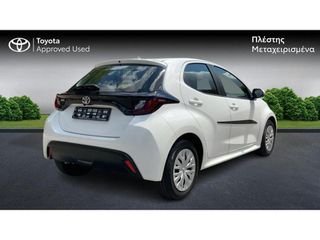 Toyota Yaris 2021 ACTIVE-thumb-6