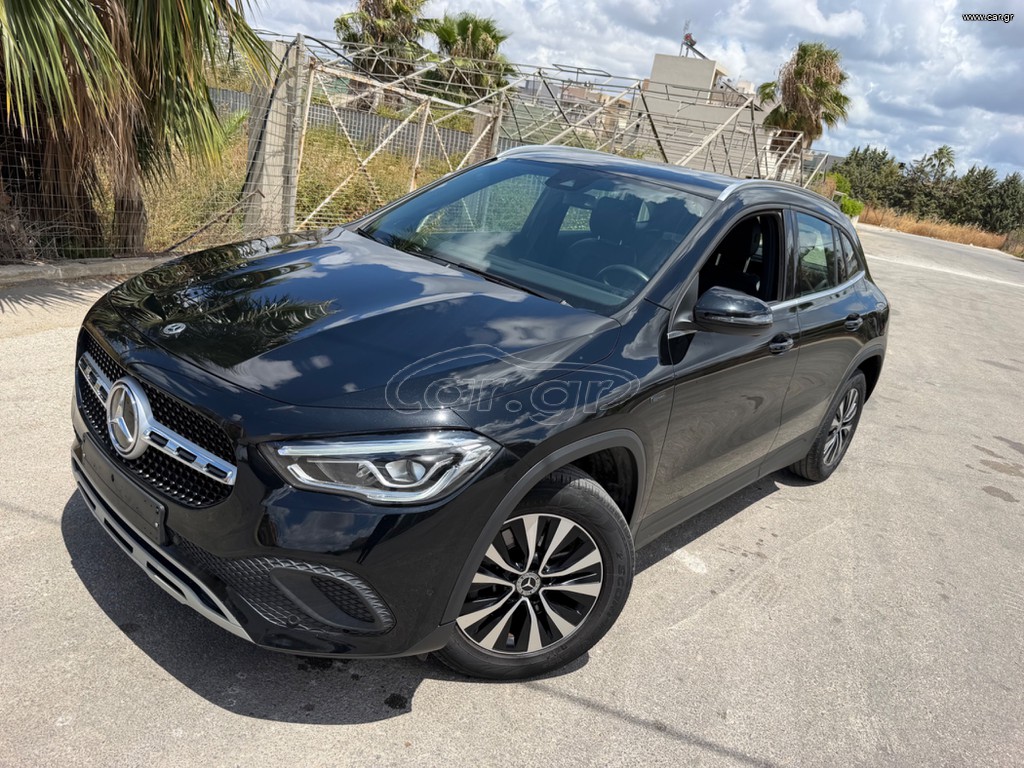 Mercedes-Benz GLA 250 2022 PLUG IN AYTOMATO