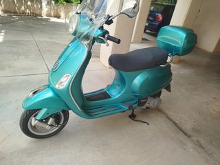 Vespa LX 150 2013-thumb-1