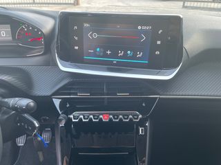 Peugeot 208 2022 1.2 PURETECH-thumb-13