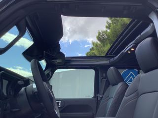 Jeep Wrangler 2026 SAHARA 4Xe-thumb-11