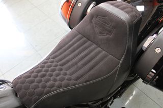 Harley Davidson Lowrider ST 2024-thumb-8