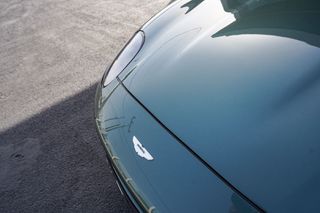 Aston Martin DB7 1995 Coupe-thumb-9